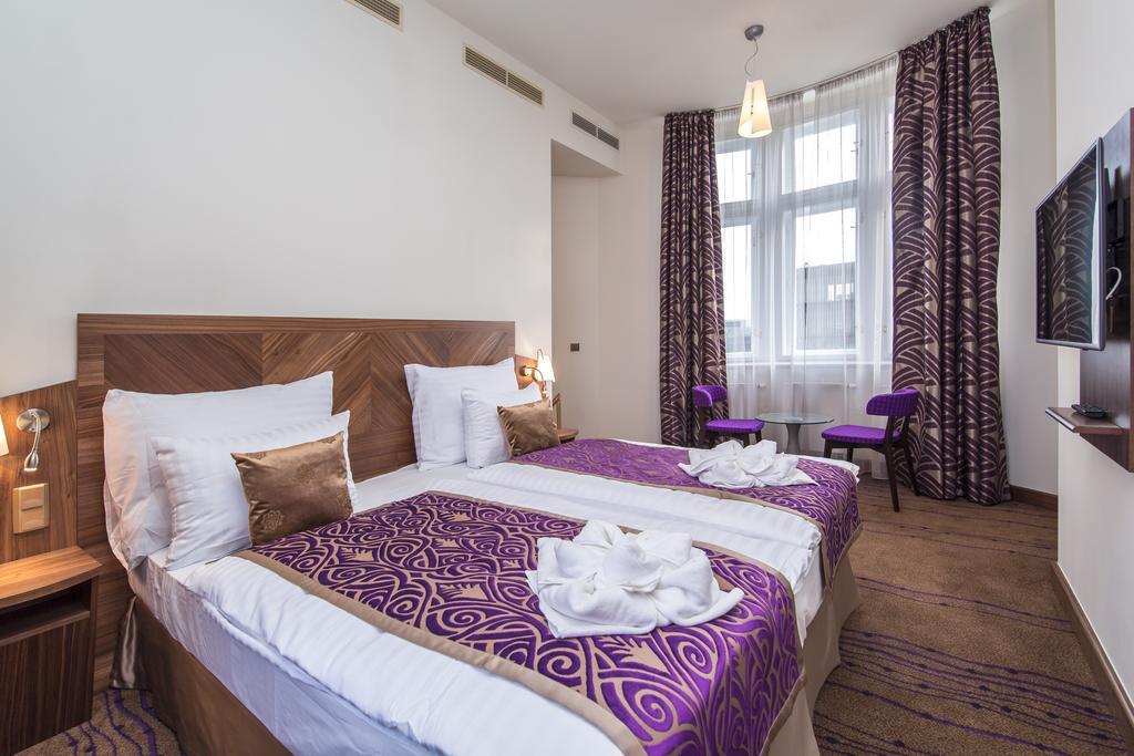 Merchants Crown Suites And Spa Prága Kültér fotó